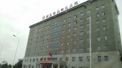 西安新筑鐵路物流基地高架空防靜電活動地板項目勘察產(chǎn)品推薦